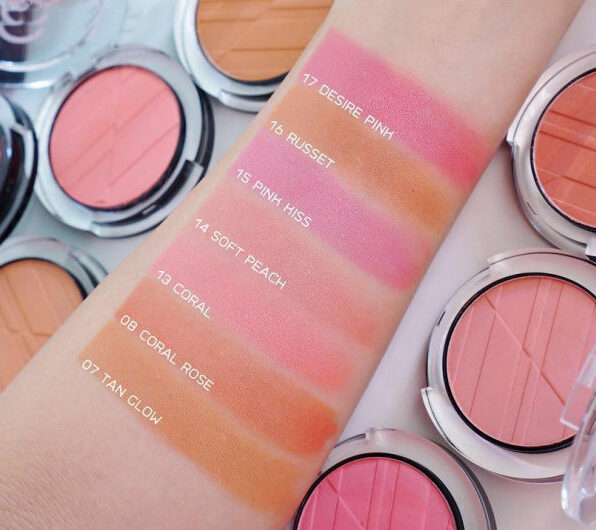 رژگونه گلدن رز