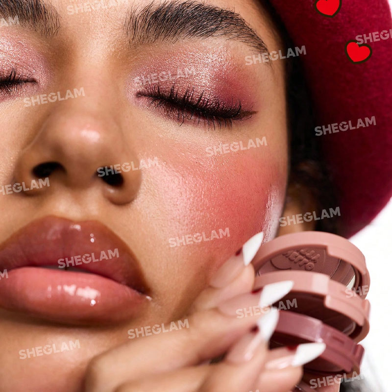 پالت سایه شیگلم سه طبقه از کالکشن هلوکیتی